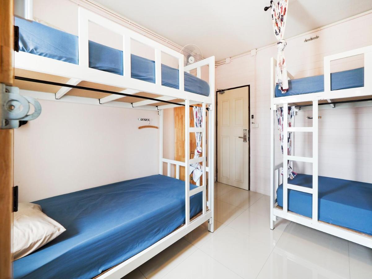 Nakara Hostel Ayutthaya Buitenkant foto