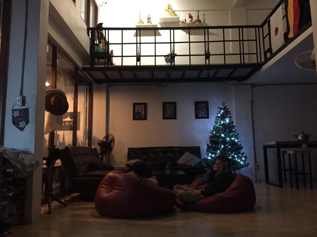 Nakara Hostel Ayutthaya Buitenkant foto