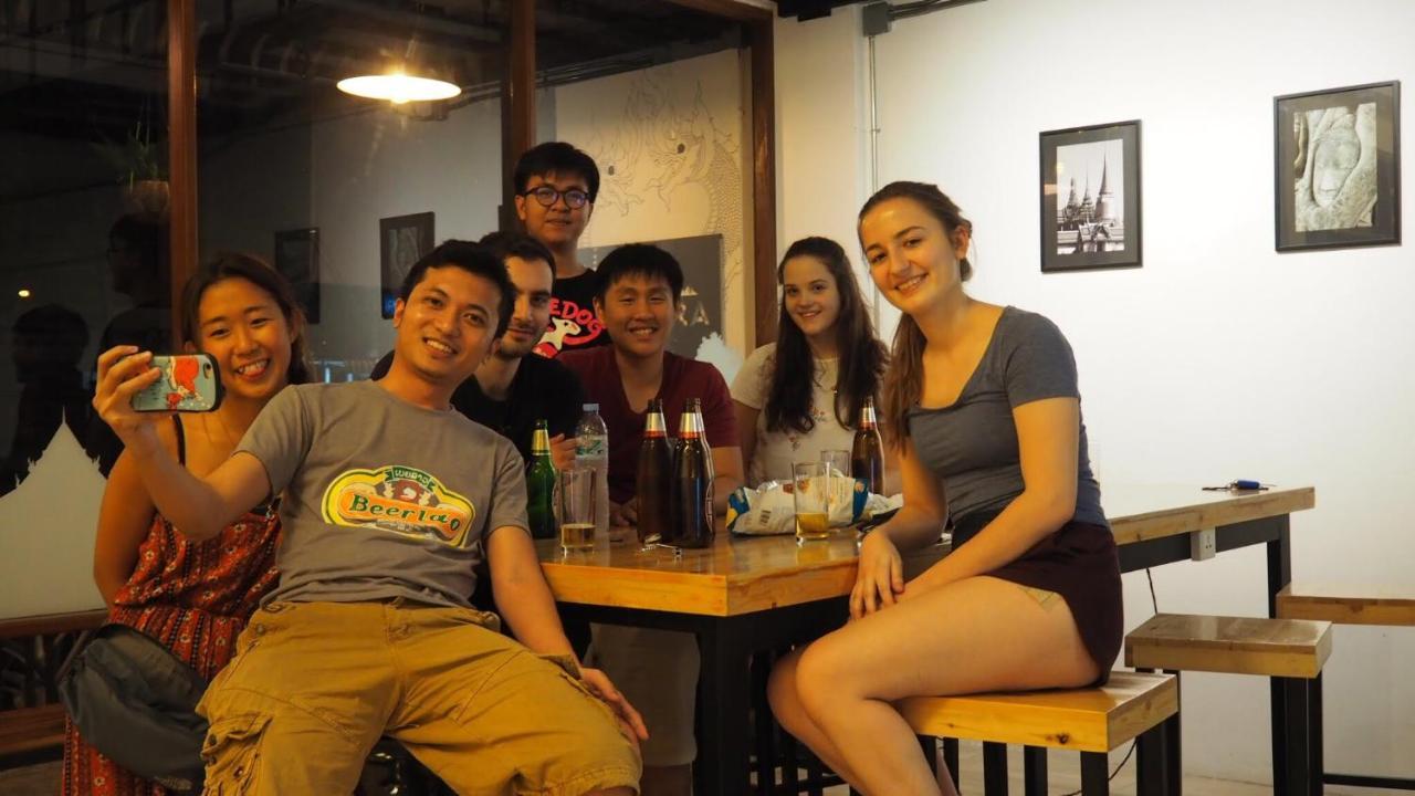 Nakara Hostel Ayutthaya Buitenkant foto