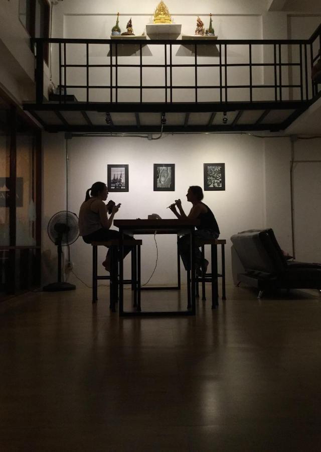 Nakara Hostel Ayutthaya Buitenkant foto