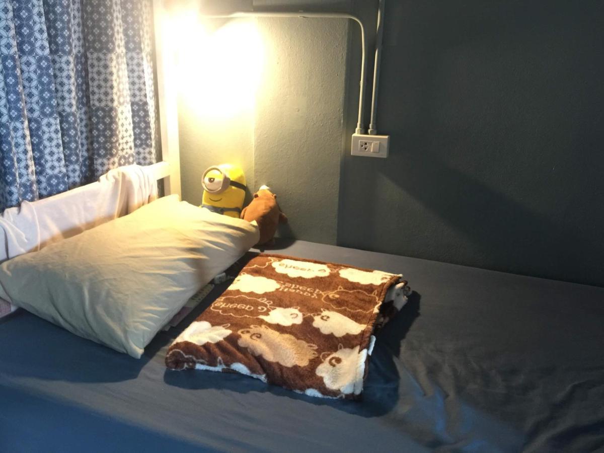 Nakara Hostel Ayutthaya Buitenkant foto